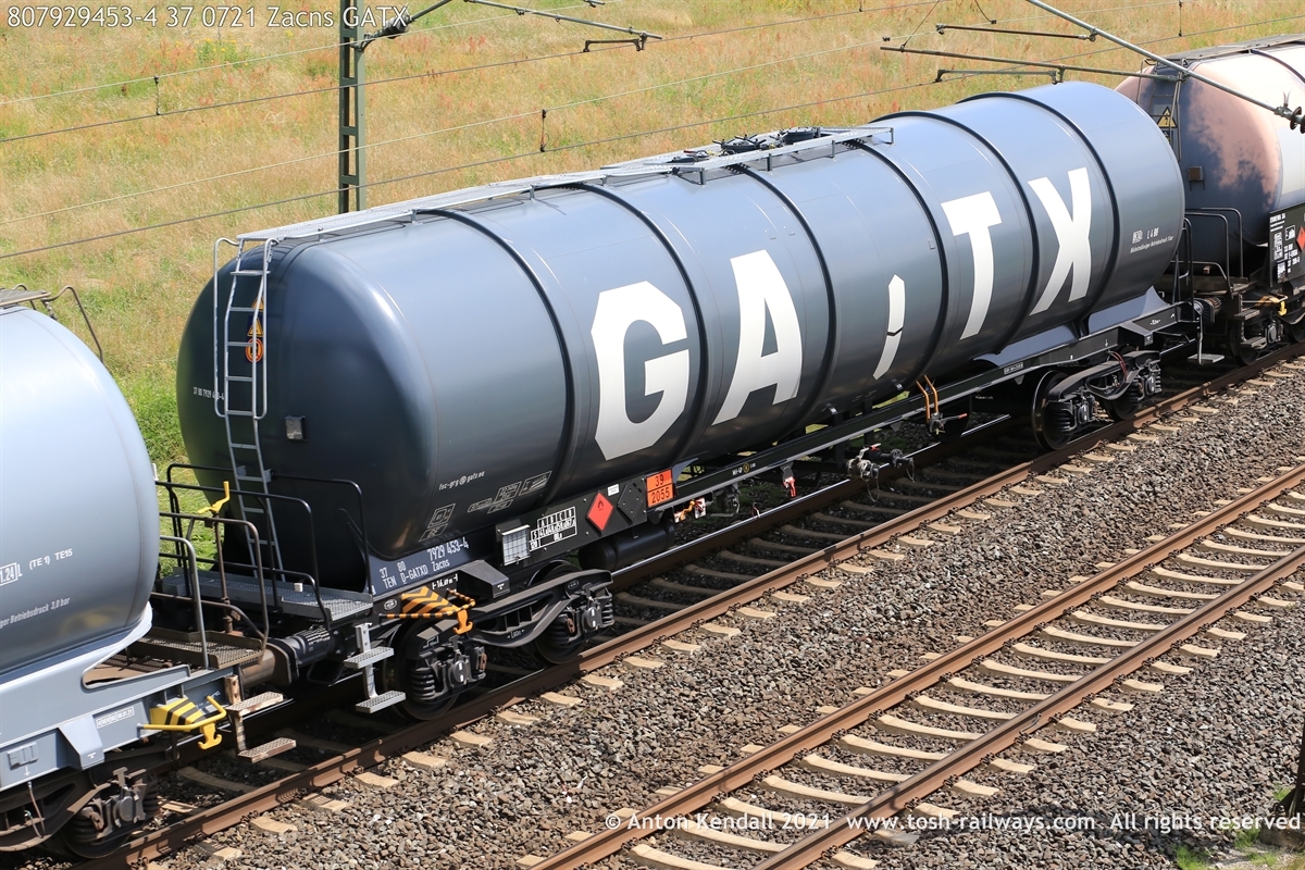 807929453-4_37 0721 Zacns GATX.JPG